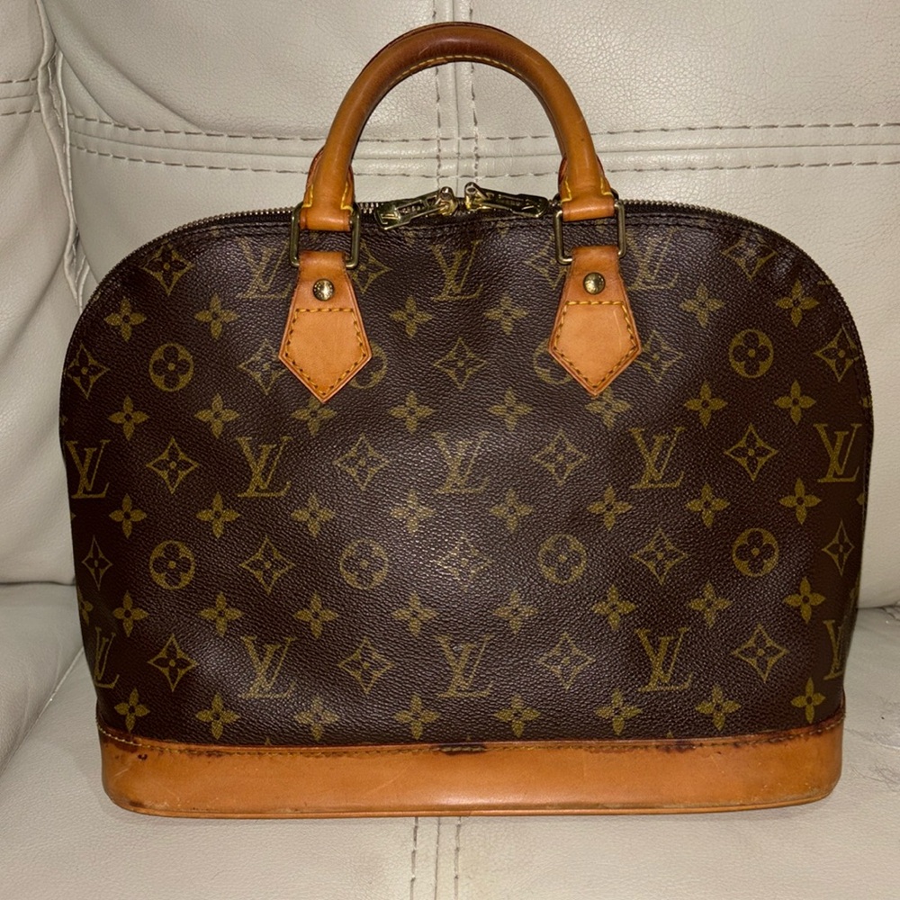 Louis Vuitton Alma PM